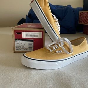 Men’s Vans Authentic Shoes